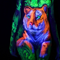 UV-Bodypainting-Tiger