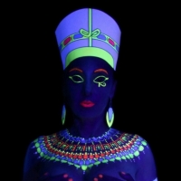 UV Bodypainting Nefertiti